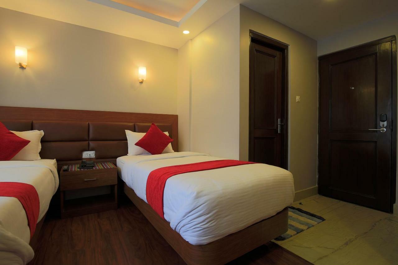 Oyo 453 Hotel Gurkha Heritage Kathmandu Exterior photo